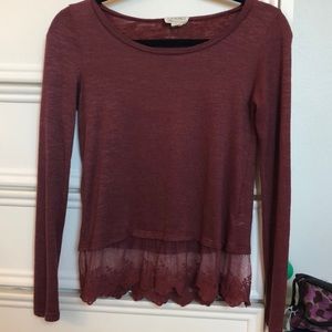 Maroon long sleeve w lace detailing
